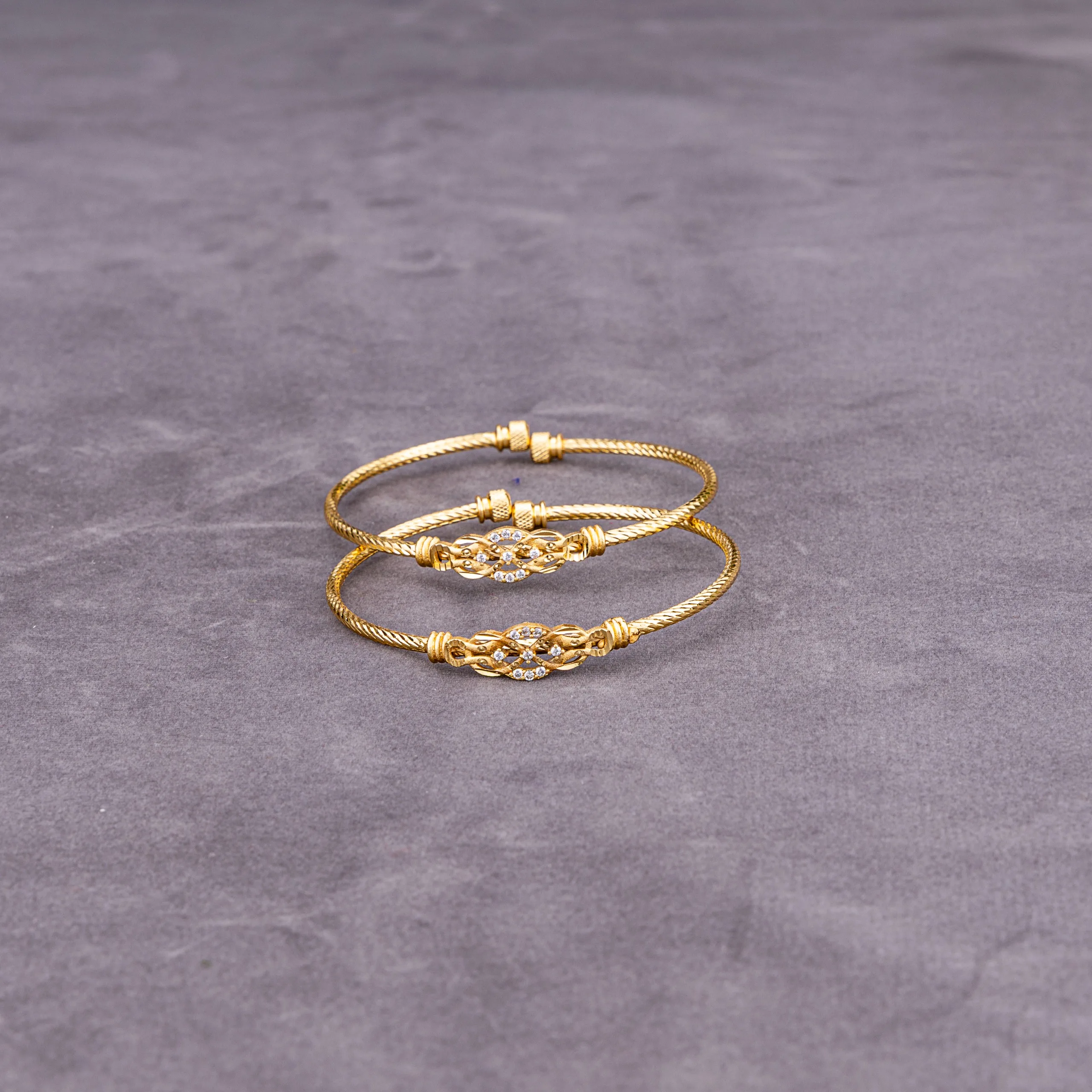 Golden bracelet - Image 2