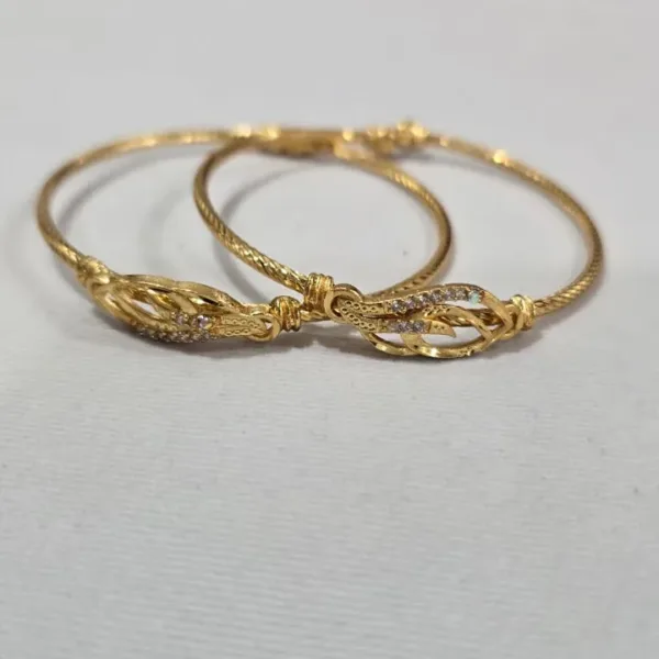 SUVARNA BRACELATE