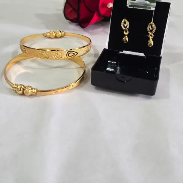 GOLDEN BLOOM SET FREE BUTI WORTH ₹99