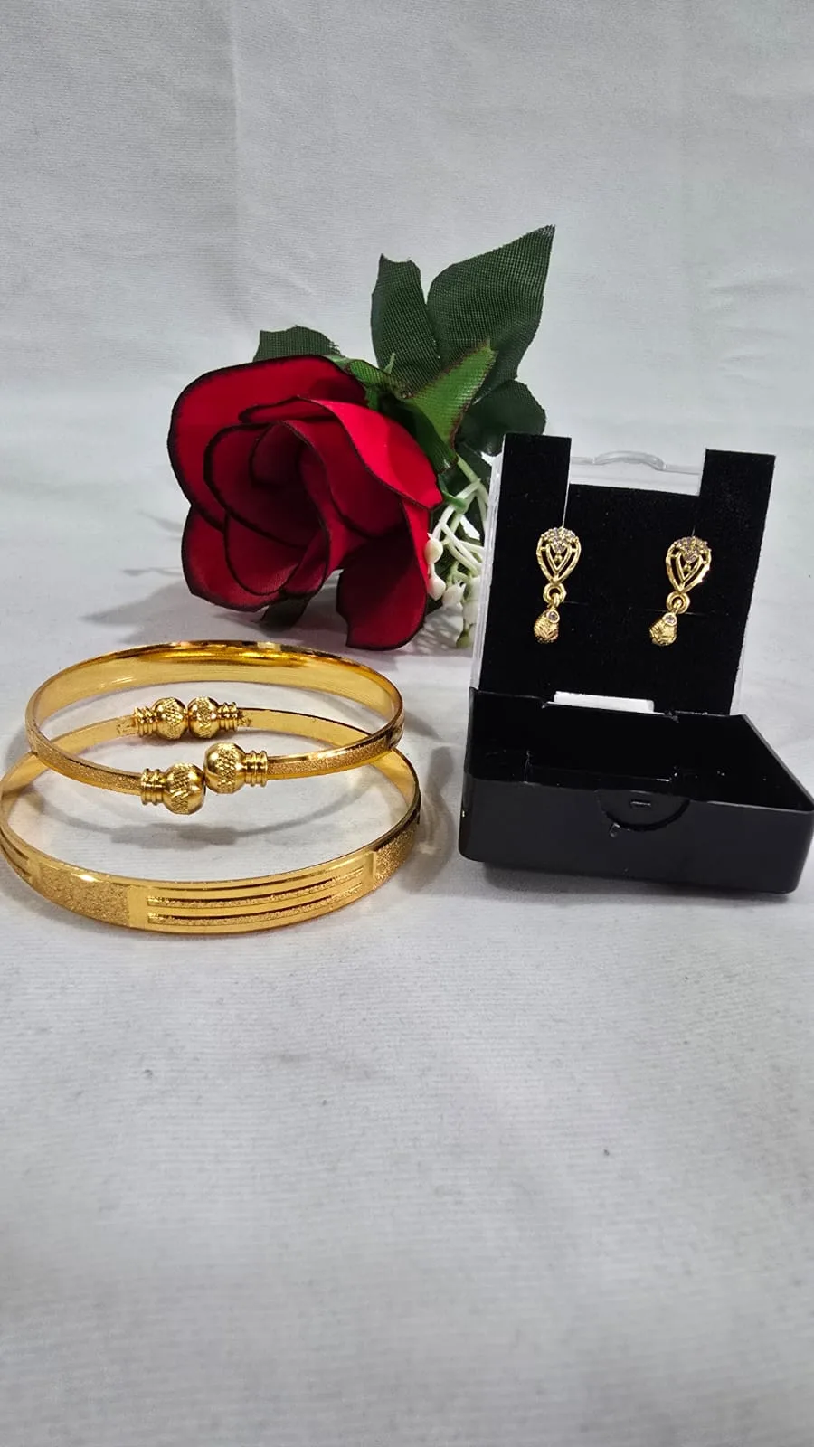 GOLDEN BLOOM SET-FREE BUTI WORTH ₹99
