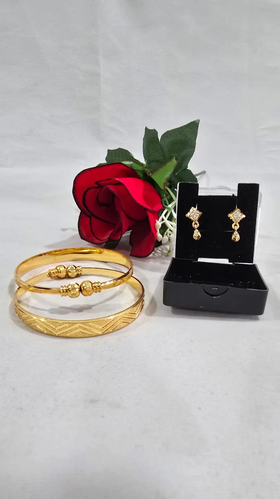 GOLDEN BLOOM SET-FREE BUTI WORTH ₹99