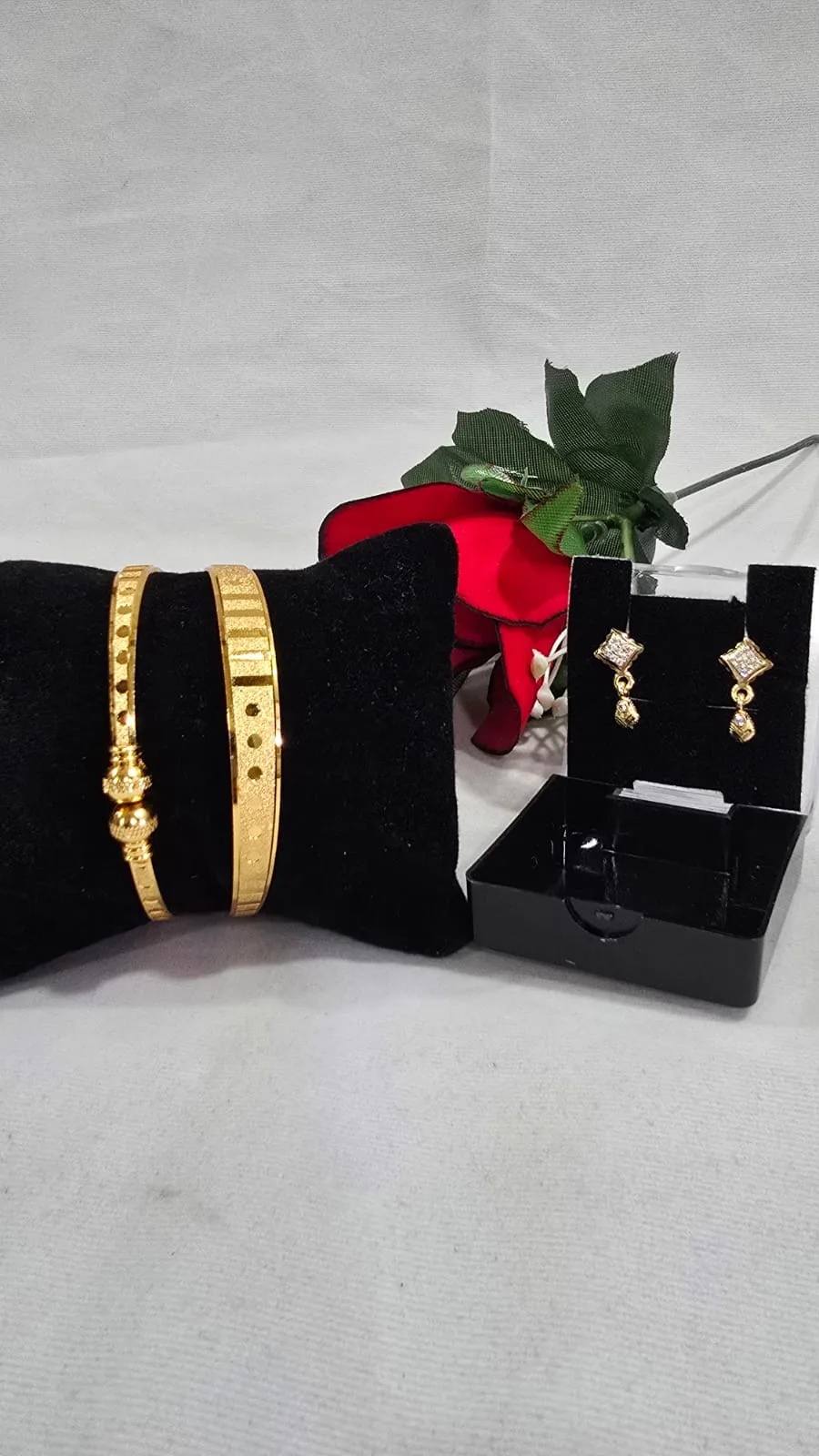 GOLDEN BLOOM SET-FREE BUTI WORTH ₹99 - Image 2