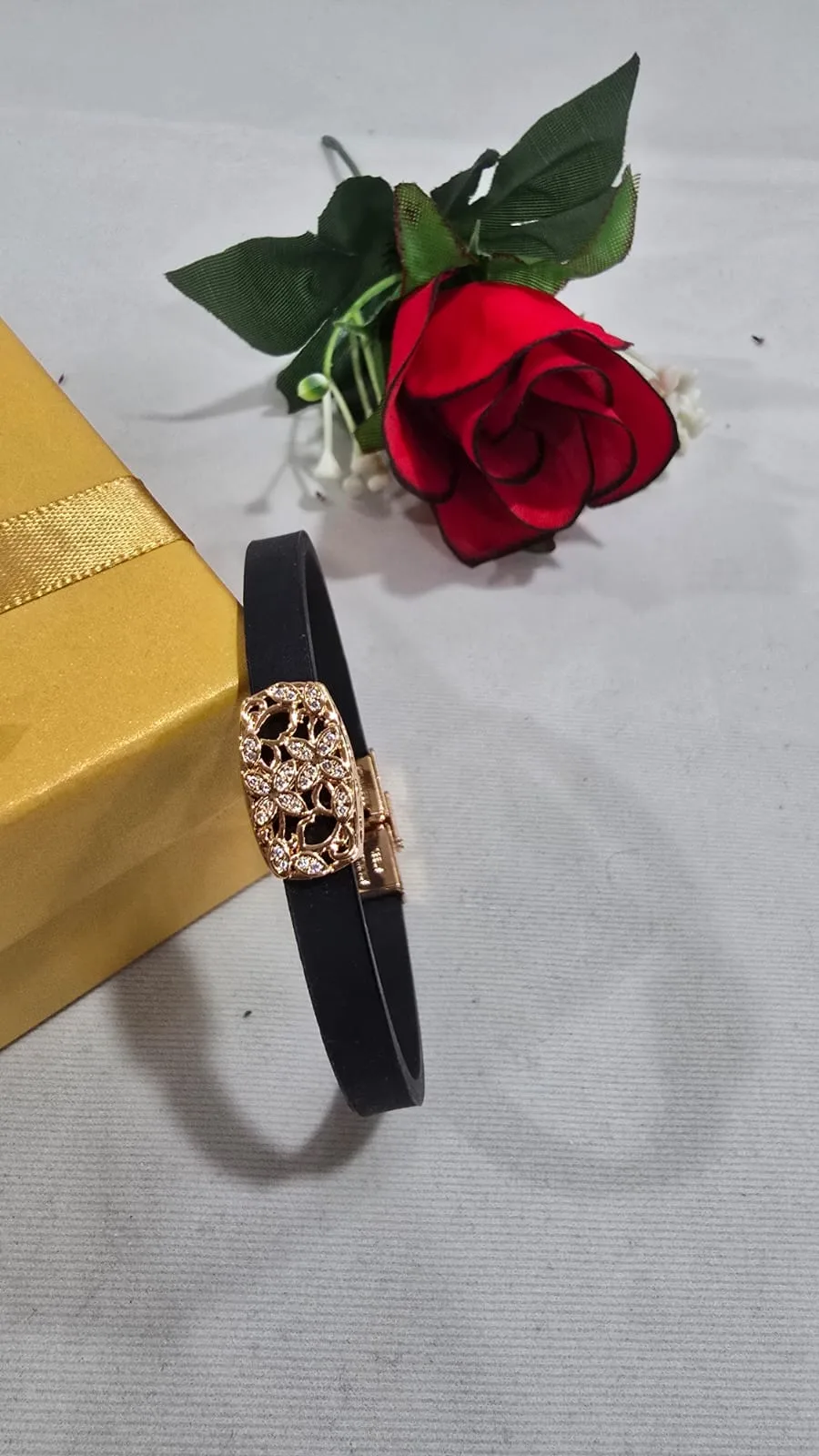 GLITTER FEMALE BRACELET