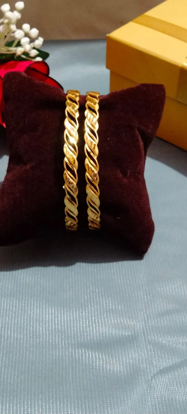 GOLD BANGLES - Image 3