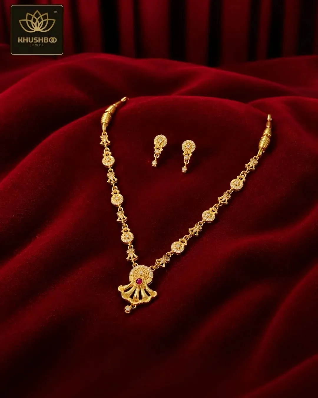 Elegant Imitation Necklace & Earrings Set – Traditional Pendant Jewellery